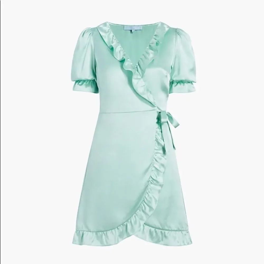 Hill House the Nima Silk Wrap Mini Dress in Mint size L